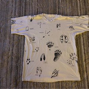 Vintage Art Unlimited Allover Animal print T-shirt! Excellent condition!